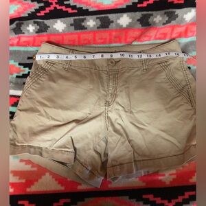 ✨Maurices Khaki Shorts✨